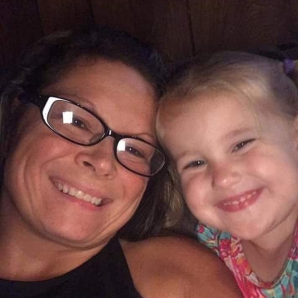 Meet your Posher, Erica - Picture 3 of 4